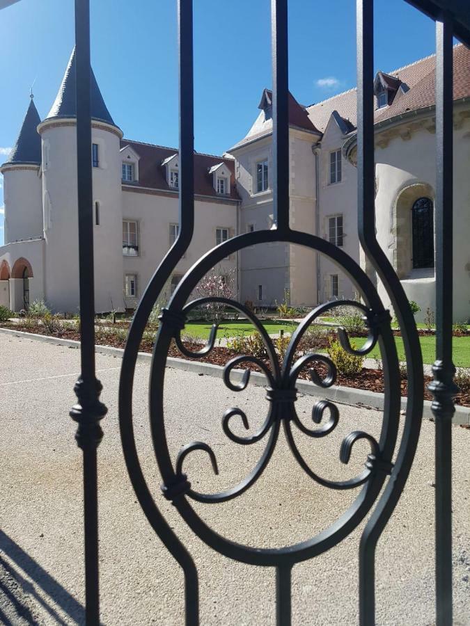 Chateau Saint-Jean, Relais & Chateaux Montluçon Exteriör bild